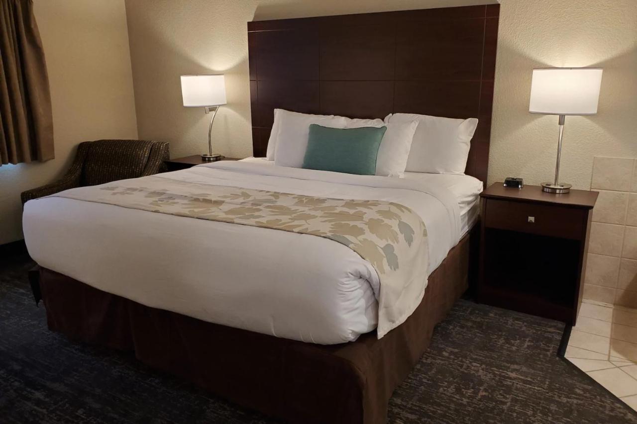 Cobblestone Suites - Oshkosh Extérieur photo
