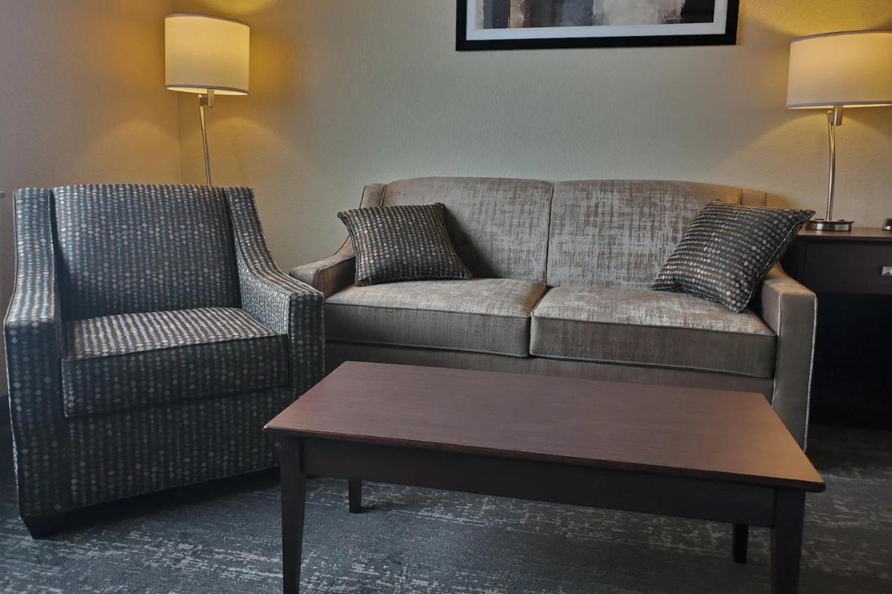 Cobblestone Suites - Oshkosh Extérieur photo