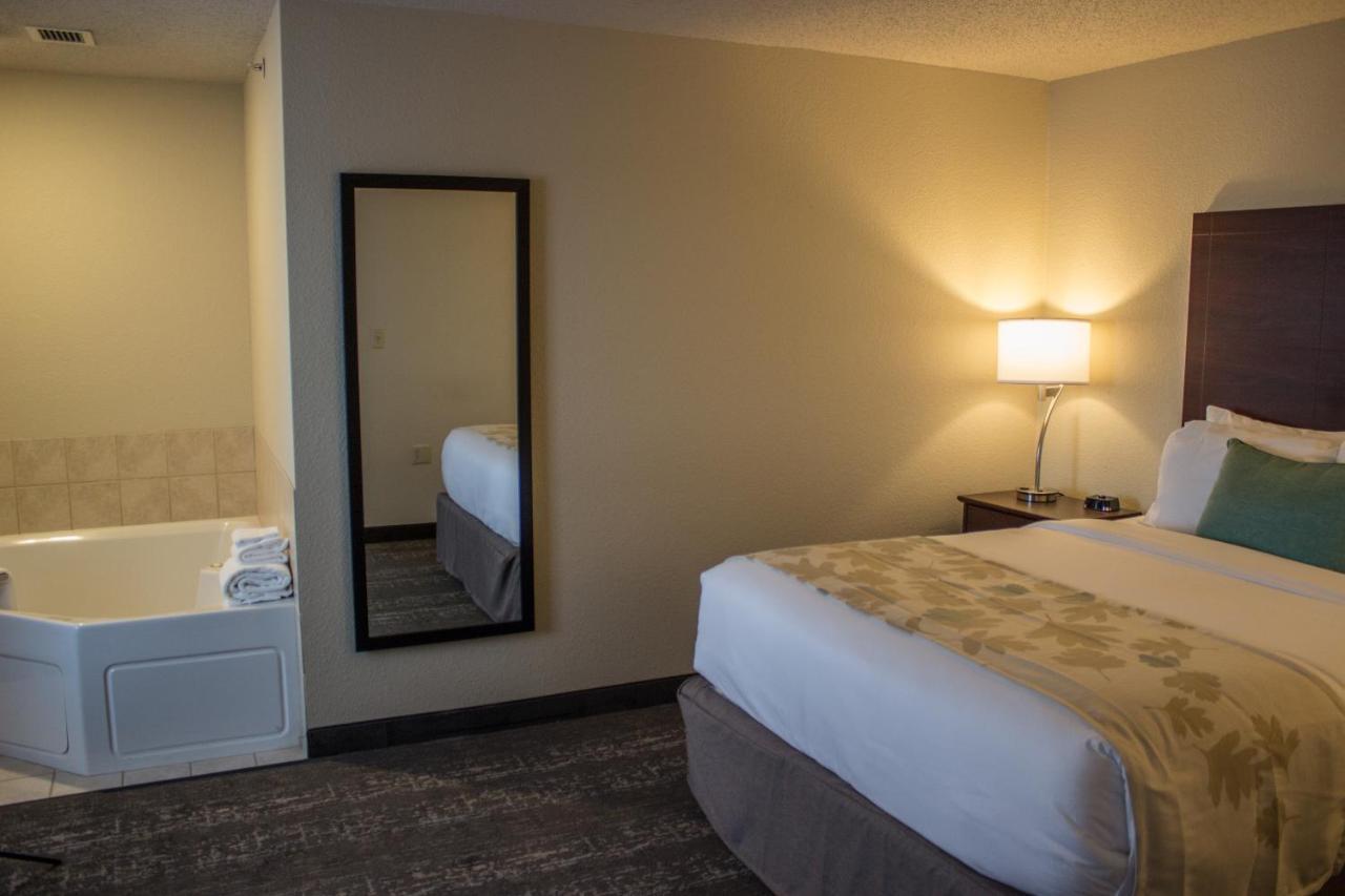 Cobblestone Suites - Oshkosh Extérieur photo