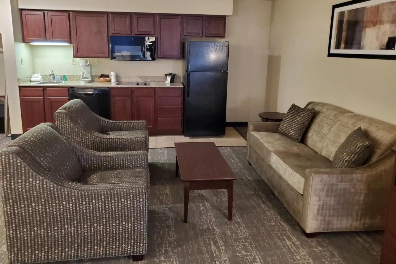 Cobblestone Suites - Oshkosh Extérieur photo